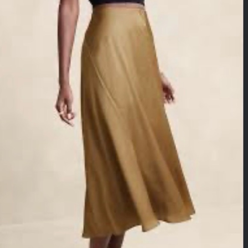 Banana Republic Tan Midi Skirt
